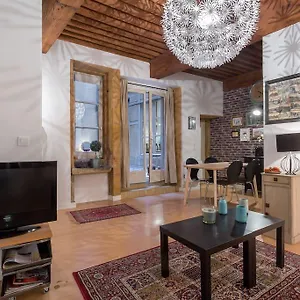 https://le-27-l-lyon.hotels-rhonealpes.com