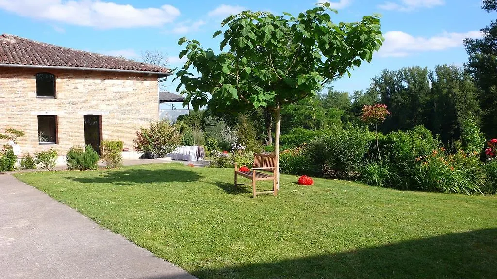 Domaine La Baronne Bed & Breakfast Buzet-sur-Tarn France